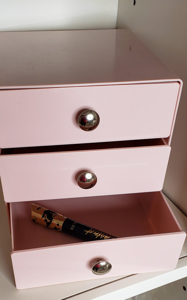 3 drawer jewelry /makeup box